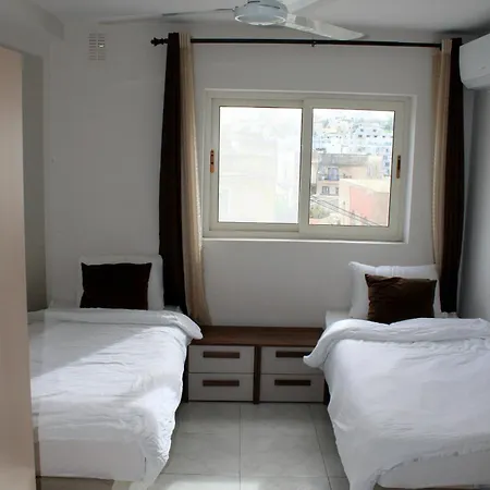 Twin With Private Bathroom - 6 Vendégház San Ġiljan